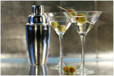 How to Make a Classic Vodka Martini